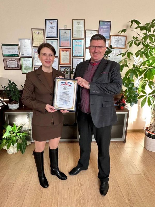 Ольга Славгородская: Сегодня получила Почётную грамоту Всероссийского общества охраны природы за большой вклад в дело охраны окружающей среды, активную практическую природоохранную и экопросветительскую деятельность Ольга Славгородская: Сегодня получила Почётную грамоту Всероссийского общества охраны природы за большой вклад в дело охраны окружающей среды, активную практическую природоохранную и экопросветительскую деятельность