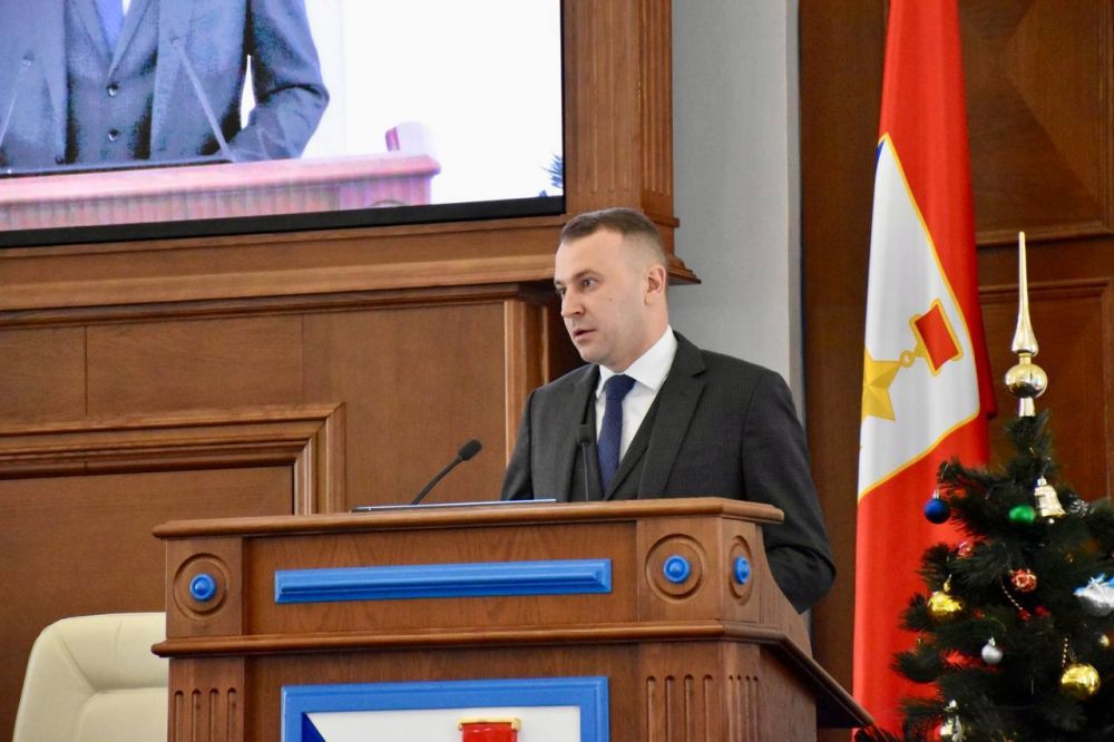 Владимир Немцев: В рамках контрольной деятельности депутаты заслушали информацию о проведении единой государственной политики, направленной на реализацию основных задач Департамента архитектуры и градостроительства города... Владимир Немцев: В рамках контрольной деятельности депутаты заслушали информацию о проведении единой государственной политики, направленной на реализацию основных задач Департамента архитектуры и градостроительства города...