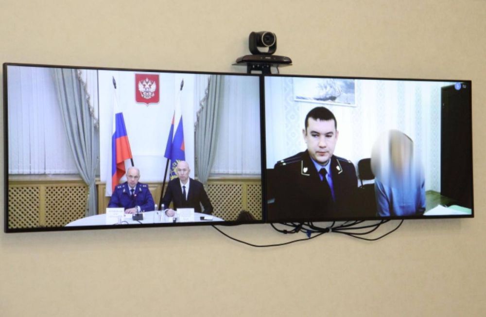 Прокурор Крыма Олег Камшилов совместно с руководителем филиала Государственного Фонда «Защитники Отечества» по Республики Крым провел личный прием граждан Прокурор Крыма Олег Камшилов совместно с руководителем филиала Государственного Фонда «Защитники Отечества» по Республики Крым провел личный прием граждан