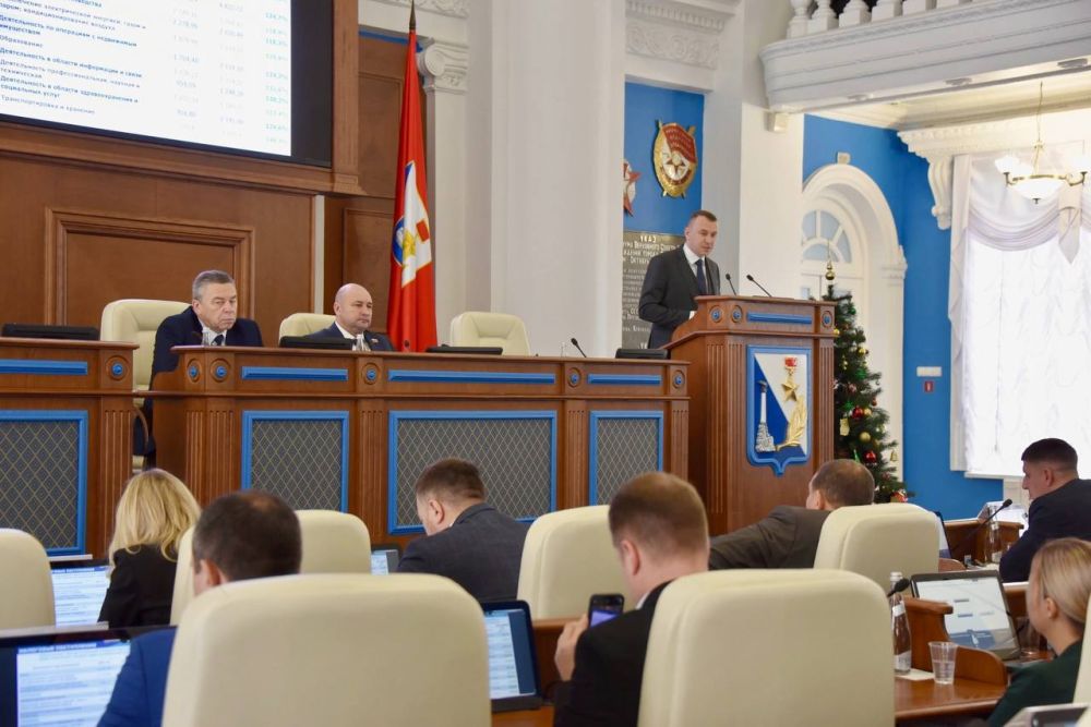 Владимир Немцев: В рамках контрольной деятельности депутаты заслушали информацию о проведении единой государственной политики, направленной на реализацию основных задач Департамента архитектуры и градостроительства города... Владимир Немцев: В рамках контрольной деятельности депутаты заслушали информацию о проведении единой государственной политики, направленной на реализацию основных задач Департамента архитектуры и градостроительства города...