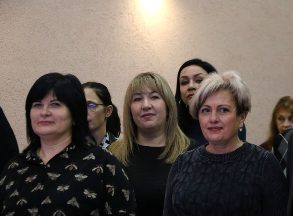 Ольга Урайкина: В канун новогодних праздников в МБОУ «Научненская средняя общеобразовательная школа им. Гагарина Ю.А.» состоялось торжественное открытие нового актового зала Ольга Урайкина: В канун новогодних праздников в МБОУ «Научненская средняя общеобразовательная школа им. Гагарина Ю.А.» состоялось торжественное открытие нового актового зала