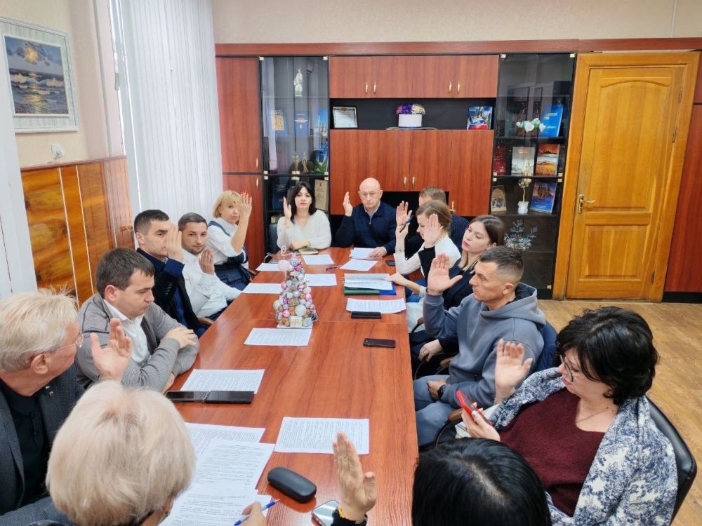 Ольга Урайкина: Заседание местного политического совета Ольга Урайкина: Заседание местного политического совета