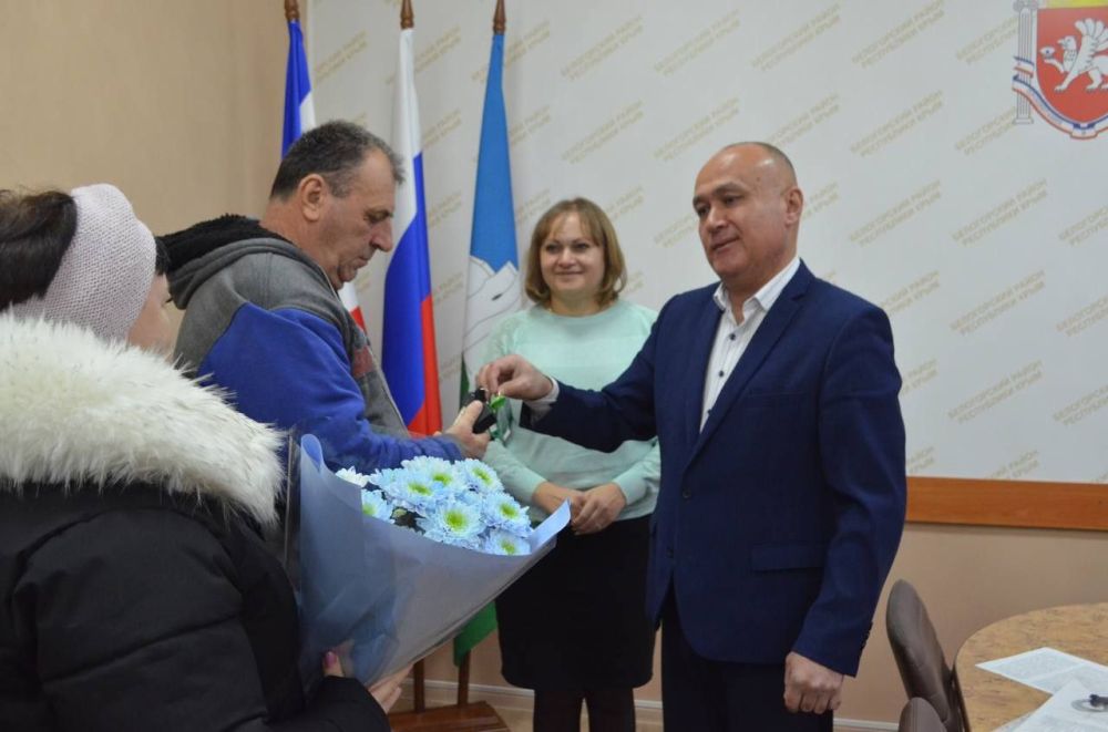 Валентина Варава: Вручены ключи от нового жилья! Валентина Варава: Вручены ключи от нового жилья!