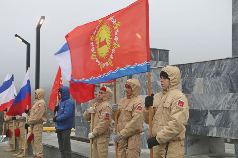 В с. Лесное открыли обновленный памятник в Великой Отечественной войны "Братская могила советских воинов" В с. Лесное открыли обновленный памятник в Великой Отечественной войны "Братская могила советских воинов"