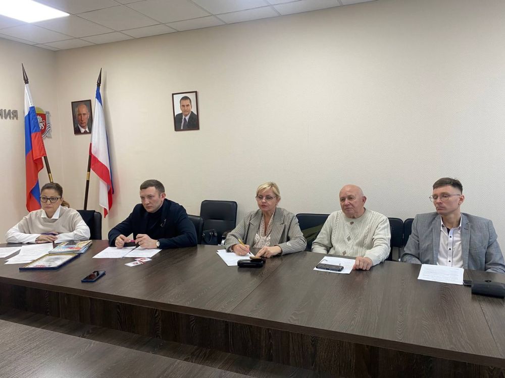Общественный совет при Минздраве Крыма признан лучшим среди общественных советов при исполнительных органах государственной власти Республики Крым в 2024 году Общественный совет при Минздраве Крыма признан лучшим среди общественных советов при исполнительных органах государственной власти Республики Крым в 2024 году