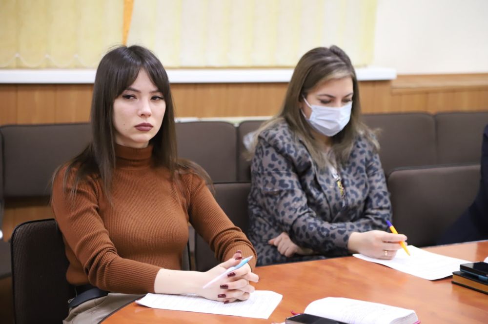 Под руководством заместителя главы администрации – начальника отдел культуры и межнациональных отношений Олеси Гуляевой прошло завершающее в текущем году заседание Комиссии по делам несовершеннолетних Под руководством заместителя главы администрации – начальника отдел культуры и межнациональных отношений Олеси Гуляевой прошло завершающее в текущем году заседание Комиссии по делам несовершеннолетних