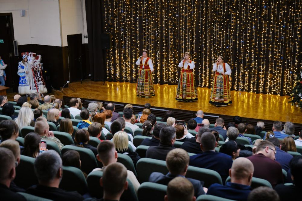 Янина Павленко: Предпраздничное оперативно-хозяйственное совещание Янина Павленко: Предпраздничное оперативно-хозяйственное совещание