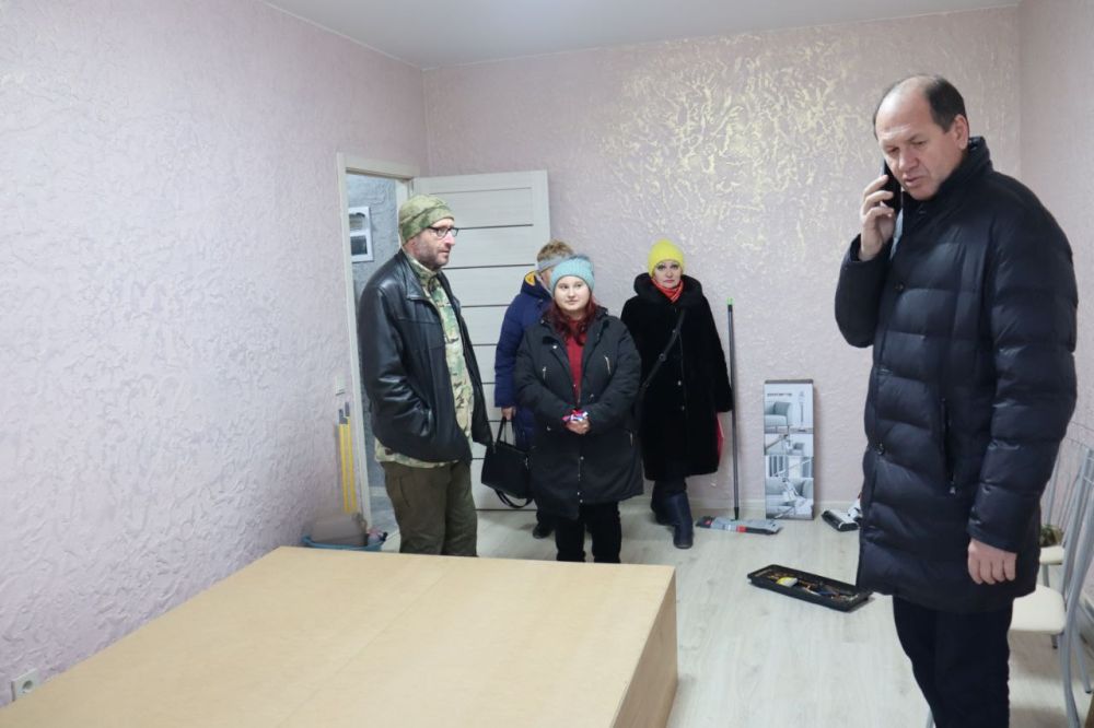 Владислав Хаджиев: Новоселье перед Новым годом- вдвойне приятно! Владислав Хаджиев: Новоселье перед Новым годом- вдвойне приятно!