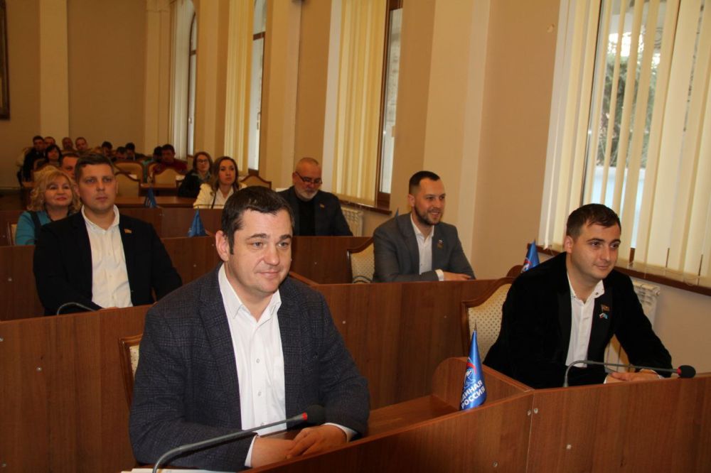 Константин Шимановский: Состоялась 6-я сессия Ялтинского городского совета! Рассмотрели 8 вопросов - большинство из них касались внесения изменений в Правила землепользования и застройки Константин Шимановский: Состоялась 6-я сессия Ялтинского городского совета! Рассмотрели 8 вопросов - большинство из них касались внесения изменений в Правила землепользования и застройки