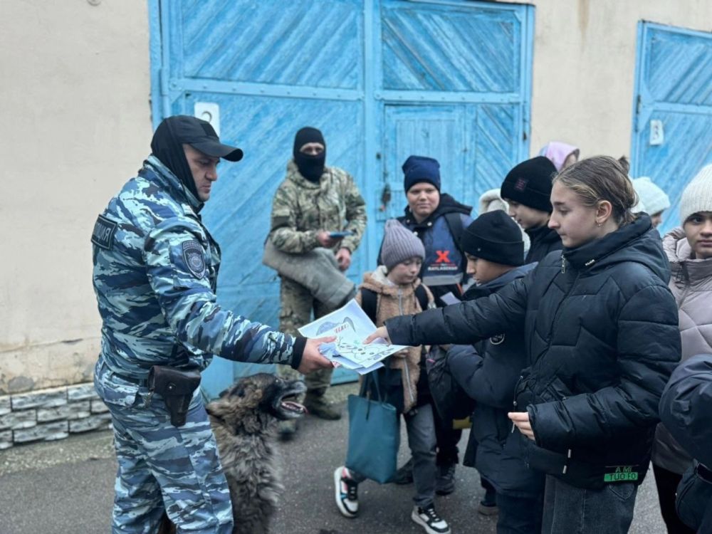 Всероссийская акция «Российский детский Дед Мороз» Всероссийская акция «Российский детский Дед Мороз»