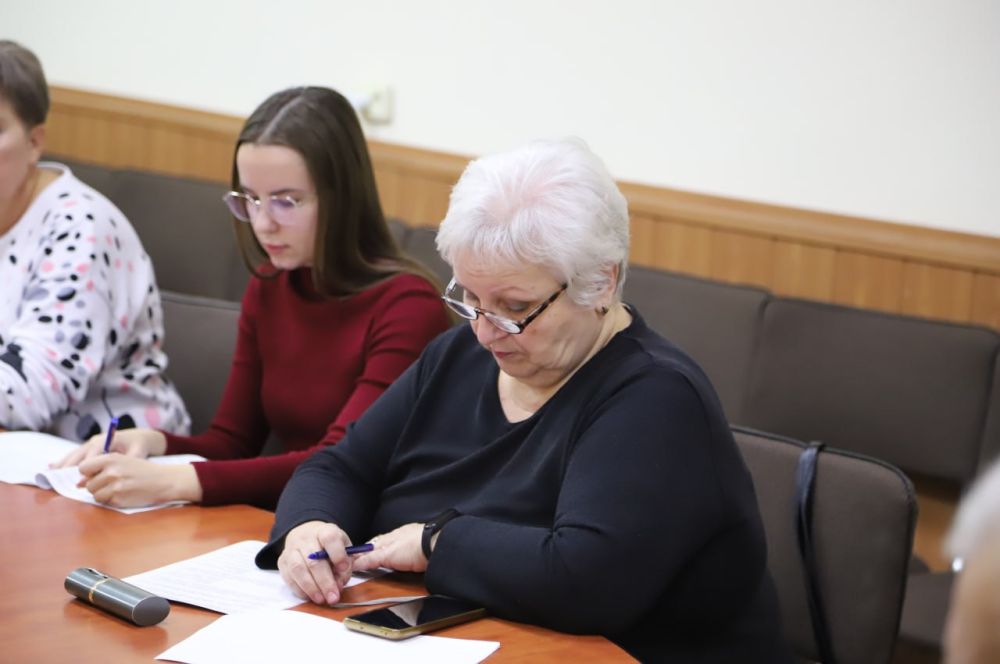 Под руководством заместителя главы администрации – начальника отдел культуры и межнациональных отношений Олеси Гуляевой прошло завершающее в текущем году заседание Комиссии по делам несовершеннолетних Под руководством заместителя главы администрации – начальника отдел культуры и межнациональных отношений Олеси Гуляевой прошло завершающее в текущем году заседание Комиссии по делам несовершеннолетних
