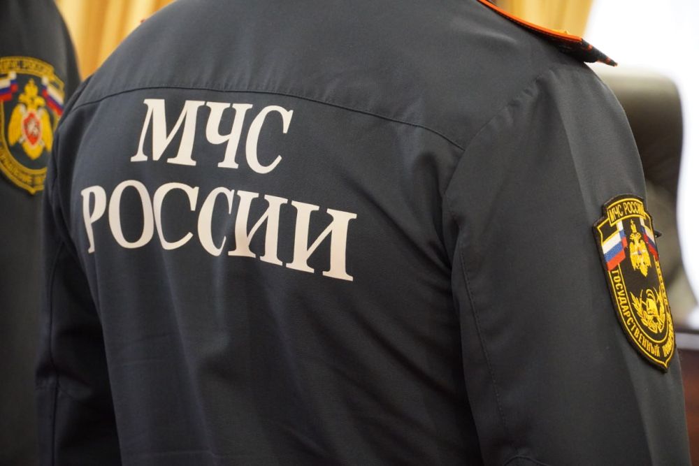 В администрации города Керчи состоялось торжественное награждение сотрудников 3 пожарно-спасательного отряда Федеральной пожарной службы МЧС России по РК и Специального морского отряда Главного управления МЧС России по РК В администрации города Керчи состоялось торжественное награждение сотрудников 3 пожарно-спасательного отряда Федеральной пожарной службы МЧС России по РК и Специального морского отряда Главного управления МЧС России по РК