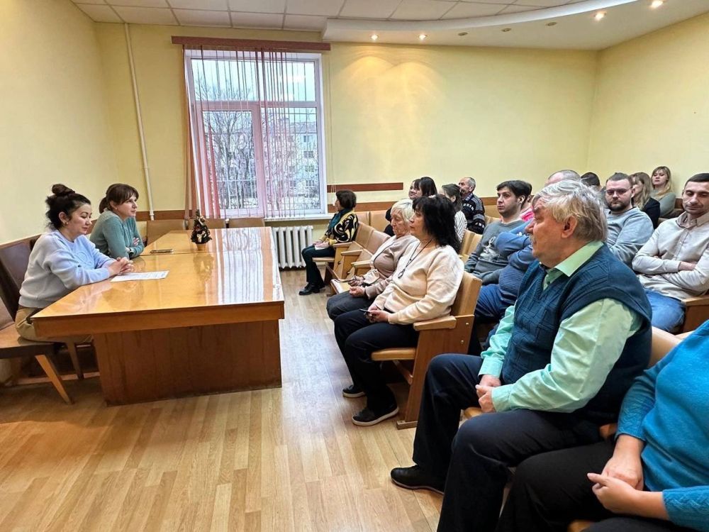 Ольга Славгородская: Пообщалась с трудовым коллективом ГАУ РК «ЦЛАТИ» Ольга Славгородская: Пообщалась с трудовым коллективом ГАУ РК «ЦЛАТИ»