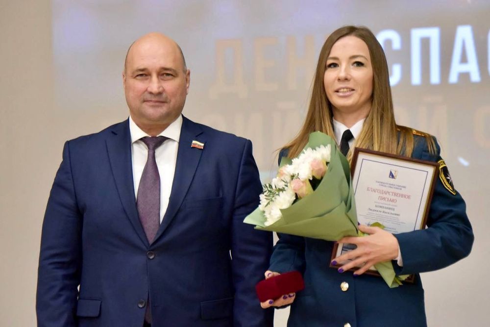Владимир Немцев: Сегодня отмечается День спасателя Российской Федерации Владимир Немцев: Сегодня отмечается День спасателя Российской Федерации