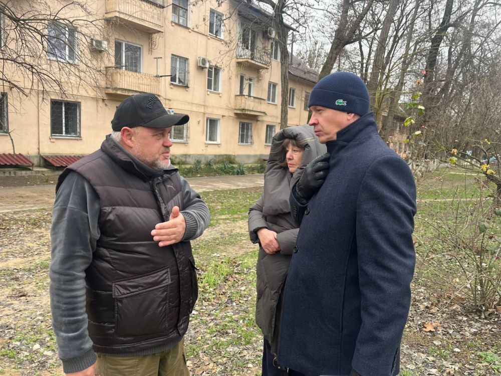 Вопрос благоустройства пешеходных зон после работ по реконструкции сетей водоснабжения компанией "ТоннельГеоСтрой" в микрорайоне Аршинцево остается на контроле главы администрации Керчи Олега КАТОРГИНА Вопрос благоустройства пешеходных зон после работ по реконструкции сетей водоснабжения компанией "ТоннельГеоСтрой" в микрорайоне Аршинцево остается на контроле главы администрации Керчи Олега КАТОРГИНА