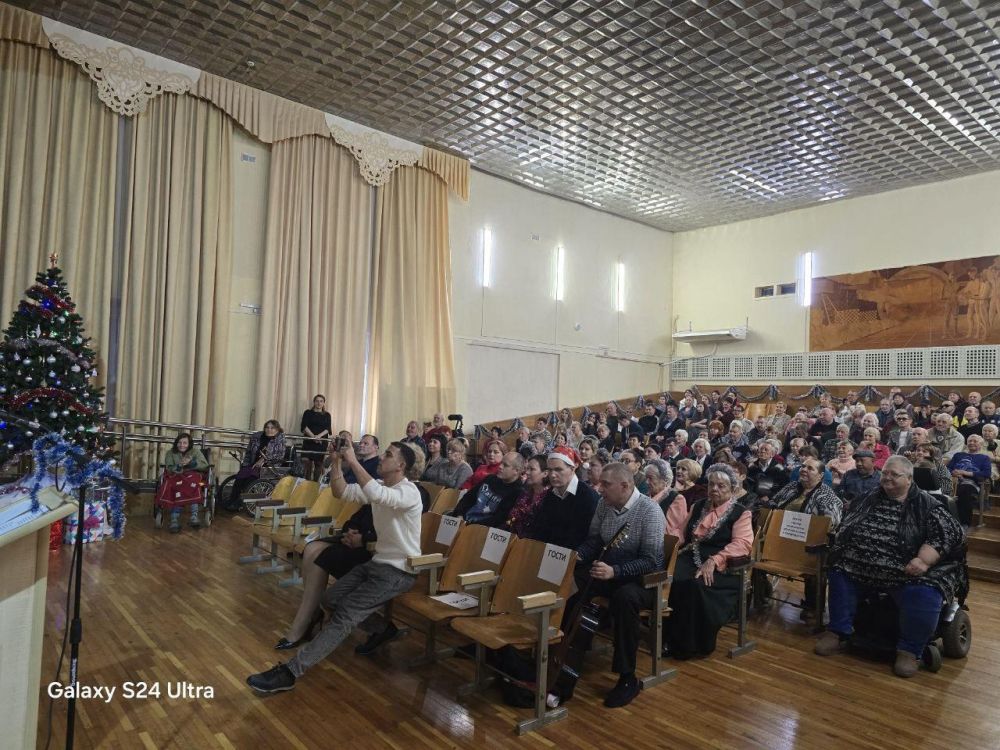 В преддверии празднования Нового года и Рождества Христова для получателей социальных услуг стационарных учреждений, находящихся в ведении Минтруда РК, были организованы культурные мероприятия В преддверии празднования Нового года и Рождества Христова для получателей социальных услуг стационарных учреждений, находящихся в ведении Минтруда РК, были организованы культурные мероприятия