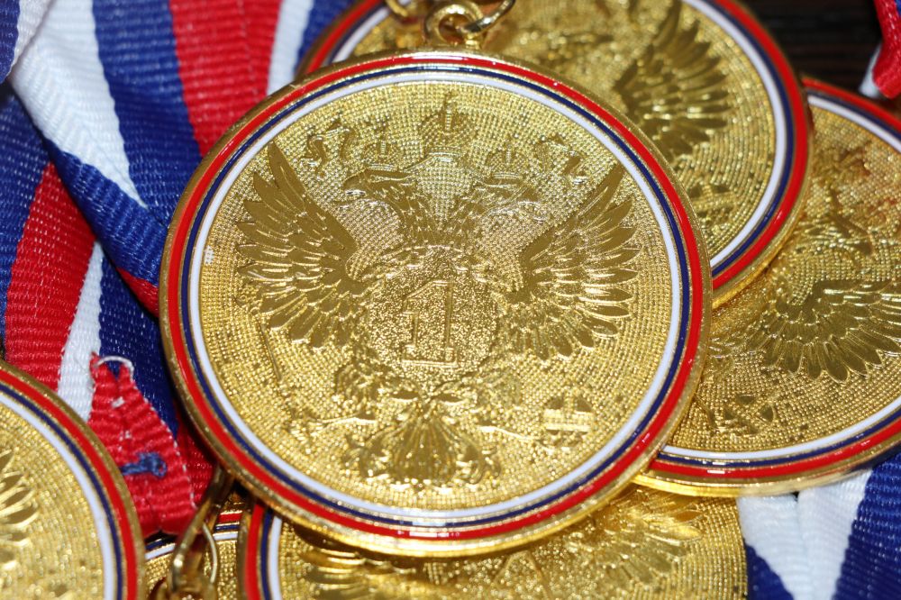 Сегодня в Феодосийском музее древностей состоялась торжественная церемония посвящения участников «Движения первых» в «Хранители истории» Сегодня в Феодосийском музее древностей состоялась торжественная церемония посвящения участников «Движения первых» в «Хранители истории»
