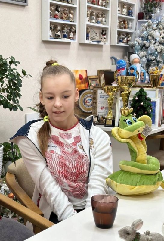 Ольга Торубарова: Добрая встреча с нашими крымскими звездочками - Костышеной Ириной и Журавлёвой Ульяной Ольга Торубарова: Добрая встреча с нашими крымскими звездочками - Костышеной Ириной и Журавлёвой Ульяной