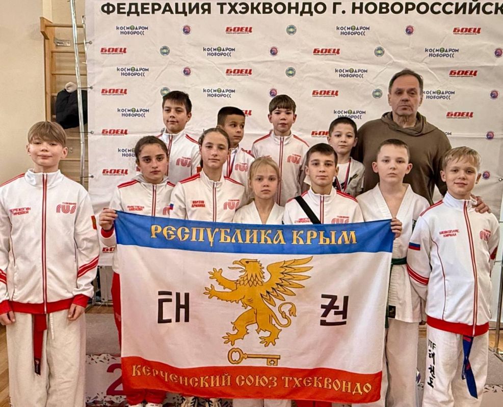 #знайнаших. Юные спортсмены «Керченского Союза Тхэквондо» проводили уходящий год в городе-герое Новороссийске, приняв участие в турнире «Новогодние каникулы» #знайнаших. Юные спортсмены «Керченского Союза Тхэквондо» проводили уходящий год в городе-герое Новороссийске, приняв участие в турнире «Новогодние каникулы»