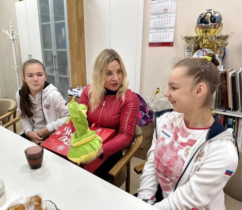 Ольга Торубарова: Добрая встреча с нашими крымскими звездочками - Костышеной Ириной и Журавлёвой Ульяной Ольга Торубарова: Добрая встреча с нашими крымскими звездочками - Костышеной Ириной и Журавлёвой Ульяной