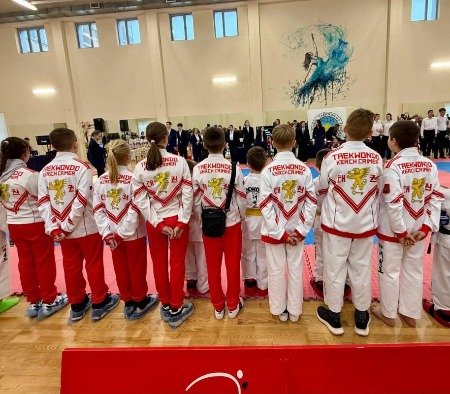 #знайнаших. Юные спортсмены «Керченского Союза Тхэквондо» проводили уходящий год в городе-герое Новороссийске, приняв участие в турнире «Новогодние каникулы» #знайнаших. Юные спортсмены «Керченского Союза Тхэквондо» проводили уходящий год в городе-герое Новороссийске, приняв участие в турнире «Новогодние каникулы»