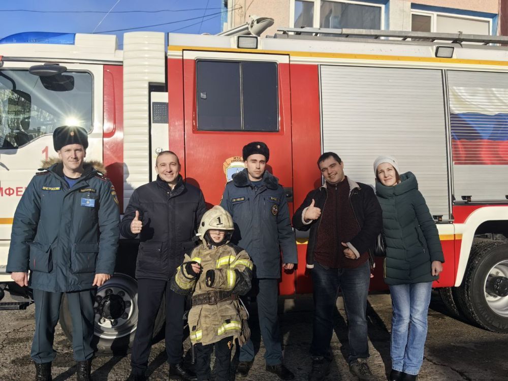 В канун Нового Года, традиционно принял участие во всероссийской акции «Елка желаний» В канун Нового Года, традиционно принял участие во всероссийской акции «Елка желаний»