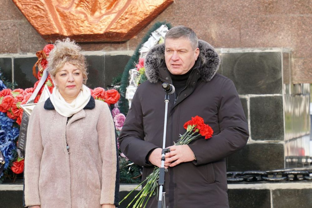 Александр Юрьев: Сегодня почтили память героев Великой Отечественной войны, подвиг которых мы никогда не забудем Александр Юрьев: Сегодня почтили память героев Великой Отечественной войны, подвиг которых мы никогда не забудем