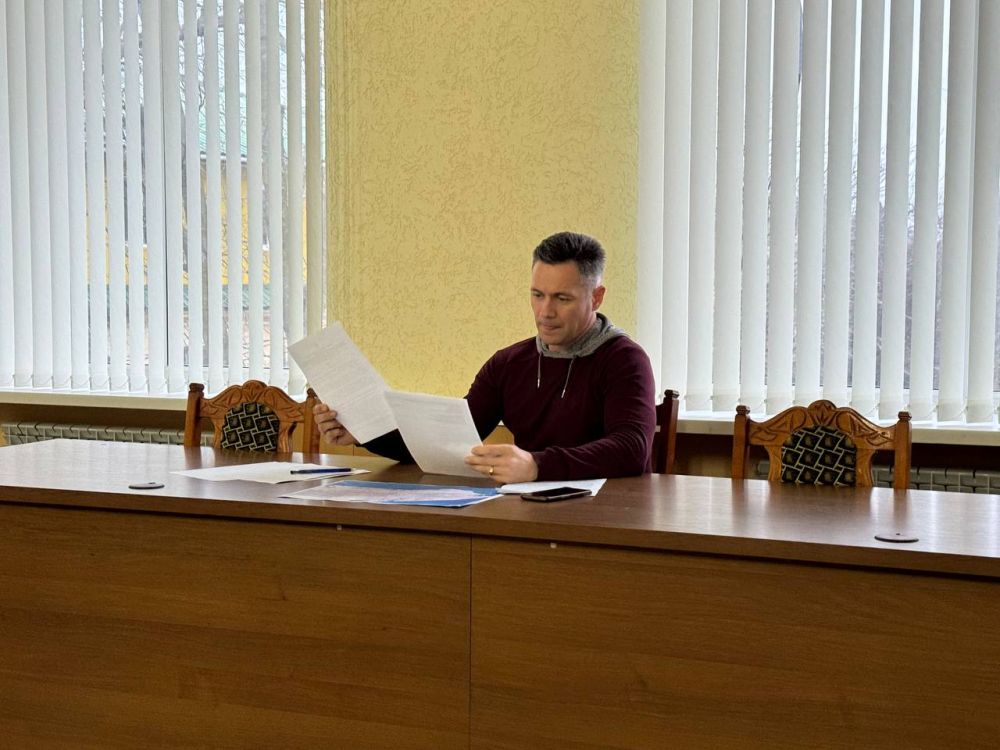Александр Дудинов: В Черноморском районе введен режим угрозы ЧС муниципального характера из-за выявленных пятен с мазутом после крушения двух танкеров в Керченском проливе Александр Дудинов: В Черноморском районе введен режим угрозы ЧС муниципального характера из-за выявленных пятен с мазутом после крушения двух танкеров в Керченском проливе