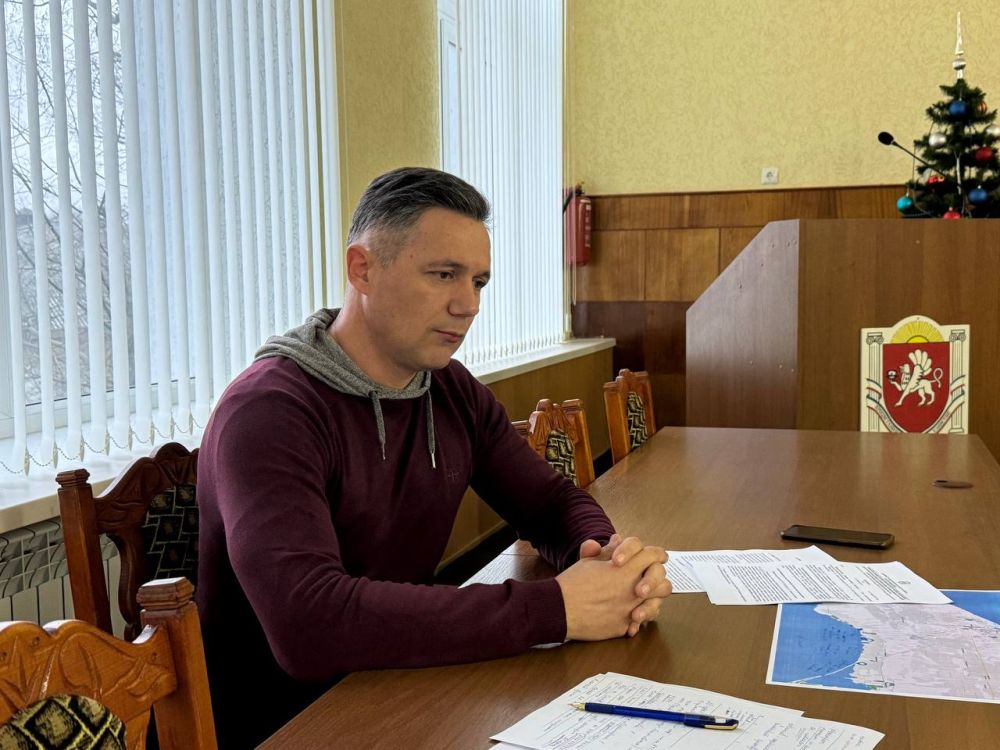 Александр Дудинов: В Черноморском районе введен режим угрозы ЧС муниципального характера из-за выявленных пятен с мазутом после крушения двух танкеров в Керченском проливе Александр Дудинов: В Черноморском районе введен режим угрозы ЧС муниципального характера из-за выявленных пятен с мазутом после крушения двух танкеров в Керченском проливе