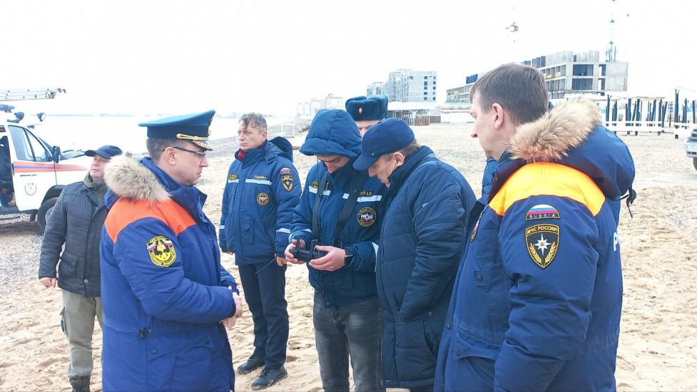 Алексей Ерёменко в составе рабочей группы под руководством Председателя Совета министров Республики Крым Юрия Гоцанюка посетил ГО Евпатория и Сакский р-н, где проверил ход работ по ликвидации ЧС Алексей Ерёменко в составе рабочей группы под руководством Председателя Совета министров Республики Крым Юрия Гоцанюка посетил ГО Евпатория и Сакский р-н, где проверил ход работ по ликвидации ЧС