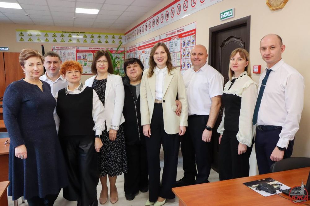 Отдел охраны труда и промышленной безопасности КЖД отмечает юбилей! Отдел охраны труда и промышленной безопасности КЖД отмечает юбилей!