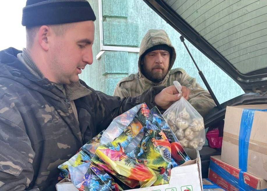 Гуманитарная миссия Севастополя продолжает поздравлять наших воинов Гуманитарная миссия Севастополя продолжает поздравлять наших воинов