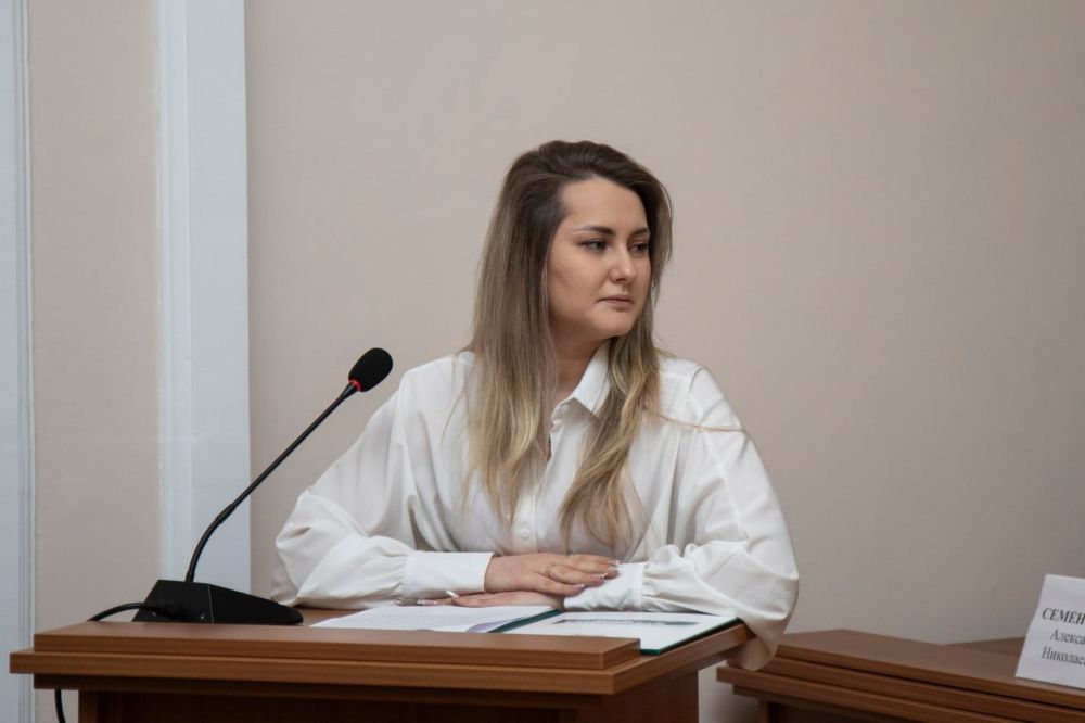 В Симферополе состоялось оперативно-хозяйственное совещание, в ходе которого руководители структурных подразделений отчитались о проделанной работе В Симферополе состоялось оперативно-хозяйственное совещание, в ходе которого руководители структурных подразделений отчитались о проделанной работе