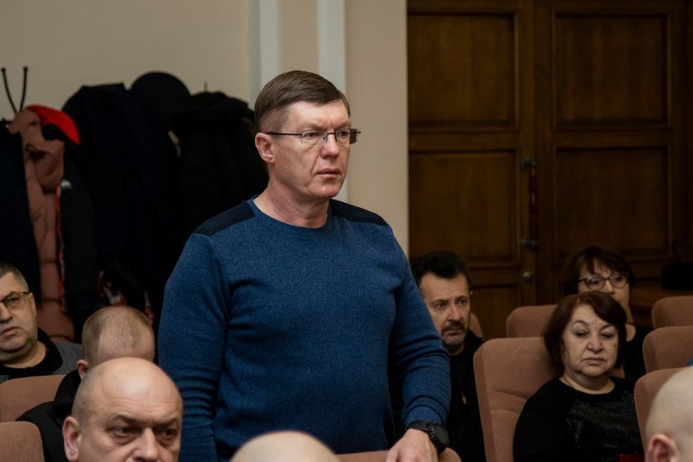 В Симферополе состоялось оперативно-хозяйственное совещание, в ходе которого руководители структурных подразделений отчитались о проделанной работе В Симферополе состоялось оперативно-хозяйственное совещание, в ходе которого руководители структурных подразделений отчитались о проделанной работе