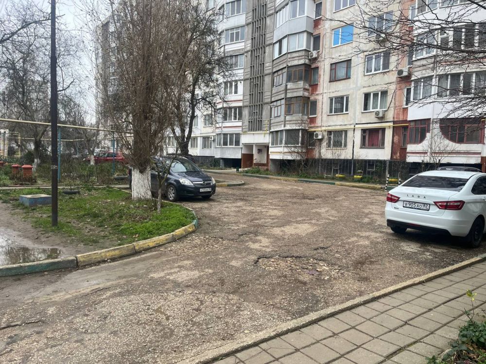 В Керчи ведется подготовка к продолжению комплексного благоустройства ряда придомовых территорий В Керчи ведется подготовка к продолжению комплексного благоустройства ряда придомовых территорий