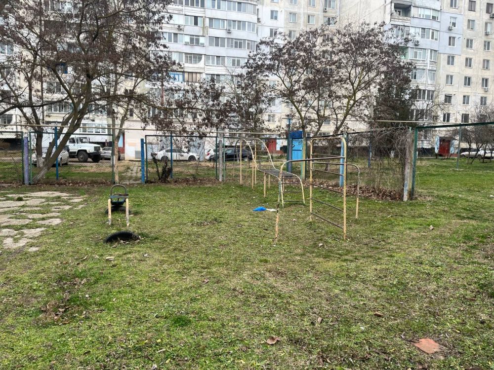 В Керчи ведется подготовка к продолжению комплексного благоустройства ряда придомовых территорий В Керчи ведется подготовка к продолжению комплексного благоустройства ряда придомовых территорий