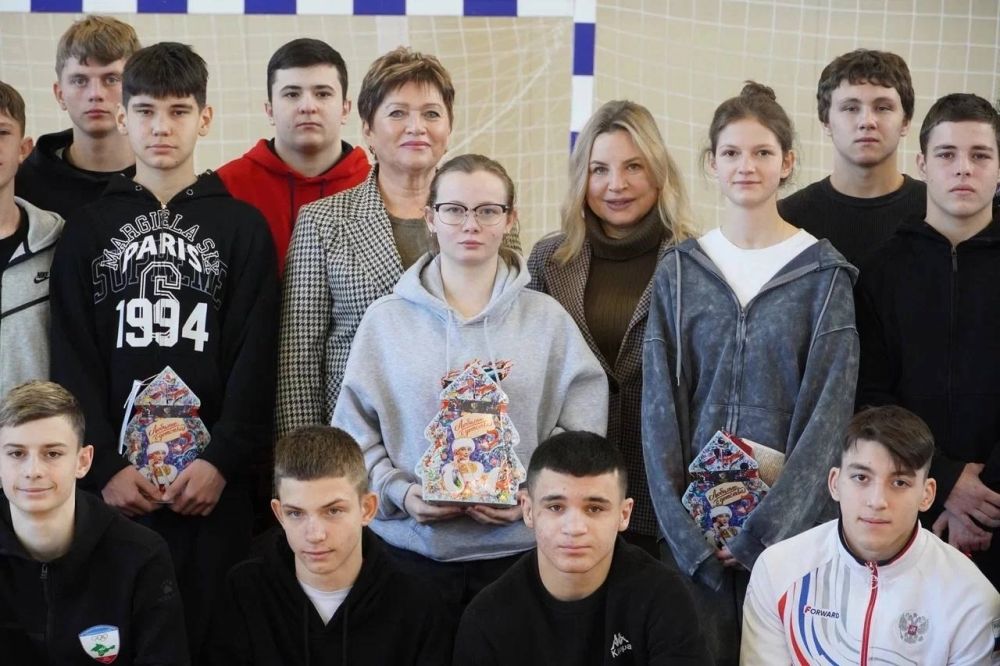 Ольга Торубарова: Сегодня Заместитель Председателя Государственного Совета Республики Крым Пономаренко Алла Аликовна с рабочим визитом посетила ГБРОУ «Крымское среднее профессиональное училище ( техникум) Олимпийского... Ольга Торубарова: Сегодня Заместитель Председателя Государственного Совета Республики Крым Пономаренко Алла Аликовна с рабочим визитом посетила ГБРОУ «Крымское среднее профессиональное училище ( техникум) Олимпийского...