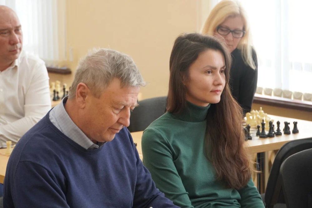 Ольга Торубарова: Провела рабочую встречу с сотрудниками Республиканской спортивной школы по шашкам и шахматам Ольга Торубарова: Провела рабочую встречу с сотрудниками Республиканской спортивной школы по шашкам и шахматам
