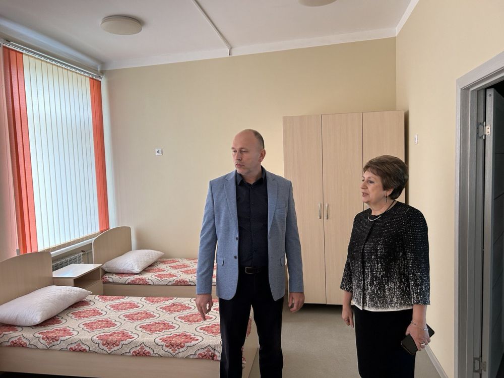 Екатерина Алтабаева: Накануне вместе с директором Департамента образования и науки Севастополя Максимом Юрьевичем Кривоносом побывала в Севастопольском центре туризма, краеведения, спорта и экскурсий учащейся молодежи Екатерина Алтабаева: Накануне вместе с директором Департамента образования и науки Севастополя Максимом Юрьевичем Кривоносом побывала в Севастопольском центре туризма, краеведения, спорта и экскурсий учащейся молодежи