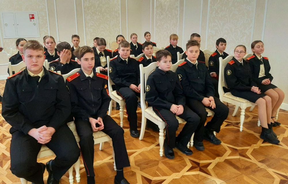 В отделе ЗАГС города Симферополя провели День открытых дверей для учащихся кадетского корпуса МБОУ СОШ № 7 имени В отделе ЗАГС города Симферополя провели День открытых дверей для учащихся кадетского корпуса МБОУ СОШ № 7 имени
