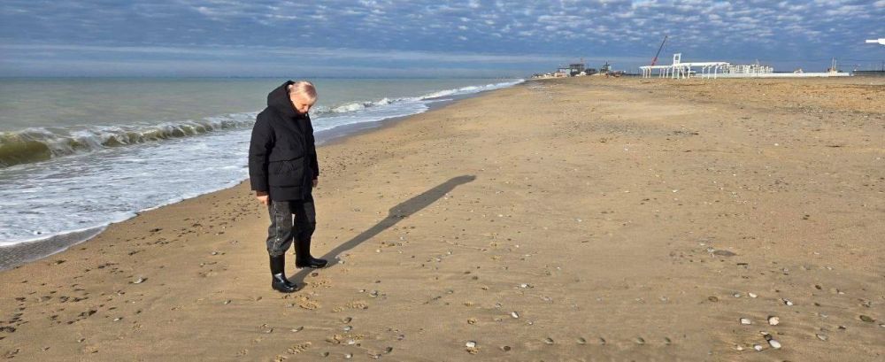 В рамках деятельности координационной группы по содействию ликвидации последствий разлива нефтепродуктов в акватории Чёрного моря, созданной по поручению Председателя Государственного Совета Республики Крым Владимира... В рамках деятельности координационной группы по содействию ликвидации последствий разлива нефтепродуктов в акватории Чёрного моря, созданной по поручению Председателя Государственного Совета Республики Крым Владимира...