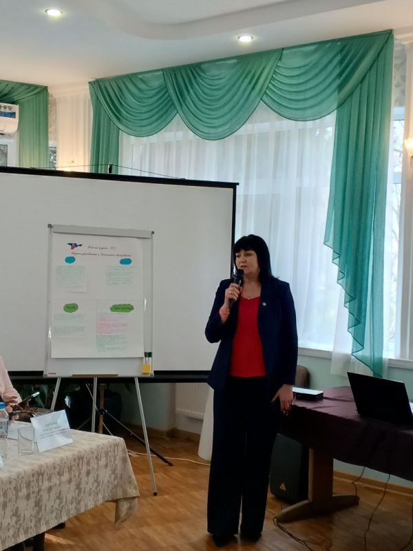 В Республике Крым прошла стратегическая сессия с начальниками муниципальных органов управления образованием и руководителями методических служб, посвященная обсуждению Стратегии развития образования РФ до 2036 года с... В Республике Крым прошла стратегическая сессия с начальниками муниципальных органов управления образованием и руководителями методических служб, посвященная обсуждению Стратегии развития образования РФ до 2036 года с...