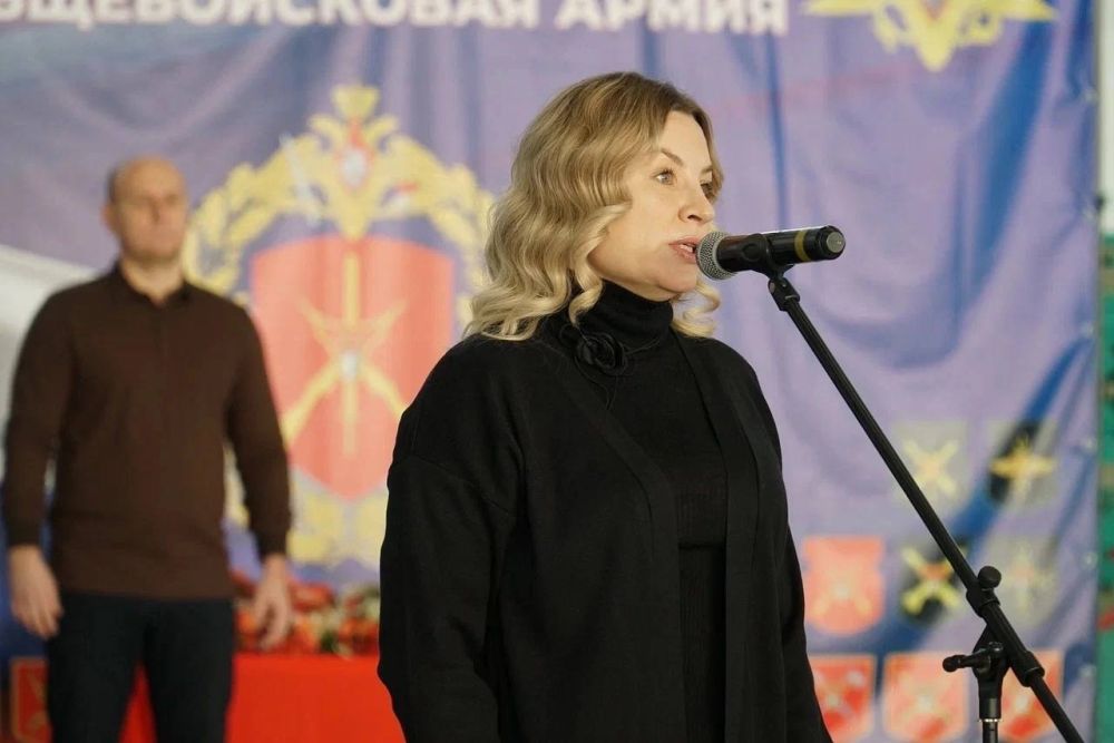Ольга Торубарова: Кубок Южного военного округа по мини-футболу прошел в солнечной Евпатории на базе центра «Эволюция» Ольга Торубарова: Кубок Южного военного округа по мини-футболу прошел в солнечной Евпатории на базе центра «Эволюция»