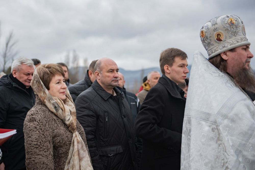 Екатерина Алтабаева: Приняла участие в Божественной литургии в Храме Богоявления Господня в селе Передовое Екатерина Алтабаева: Приняла участие в Божественной литургии в Храме Богоявления Господня в селе Передовое