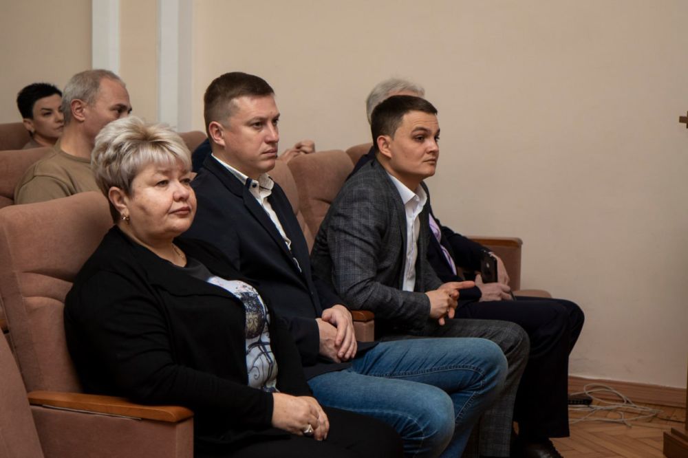 Состоялось оперативно-хозяйственное совещание, в ходе которого руководители структурных подразделений отчитались о проделанной работе Состоялось оперативно-хозяйственное совещание, в ходе которого руководители структурных подразделений отчитались о проделанной работе