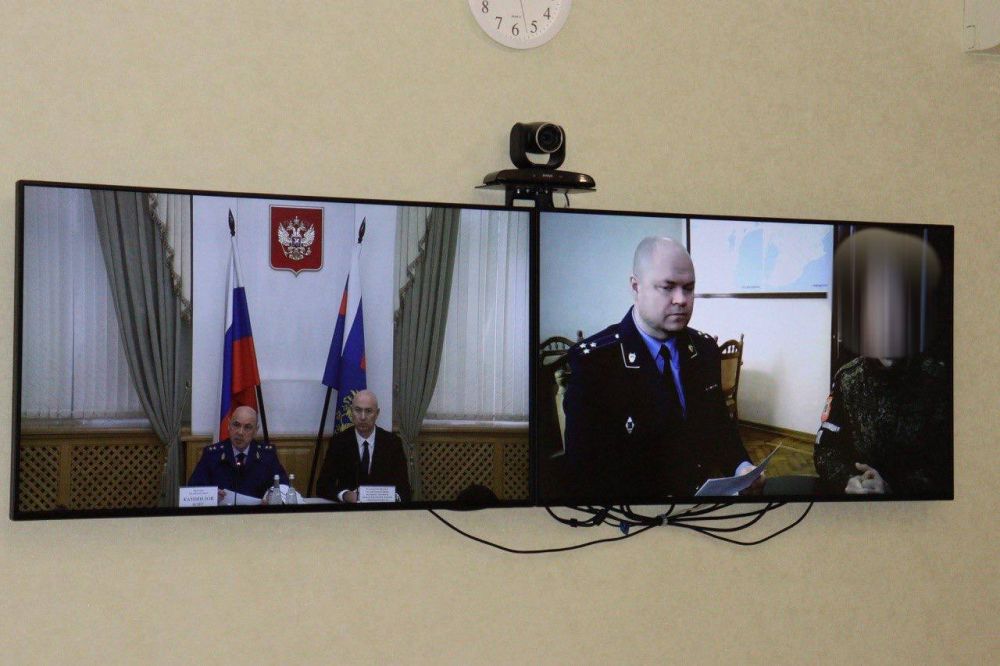 Прокурор Крыма Олег Камшилов совместно с руководителем филиала Государственного Фонда «Защитники Отечества» по Республики Крым провел личный прием граждан Прокурор Крыма Олег Камшилов совместно с руководителем филиала Государственного Фонда «Защитники Отечества» по Республики Крым провел личный прием граждан