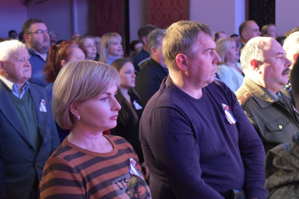 Галина Огнёва: Сегодня в Доме творчества «Подмосковье» состоялось торжественное мероприятие, посвященное Дню Республики Крым Галина Огнёва: Сегодня в Доме творчества «Подмосковье» состоялось торжественное мероприятие, посвященное Дню Республики Крым