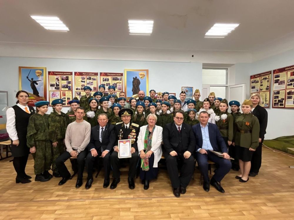Неразрывная связь поколений Неразрывная связь поколений
