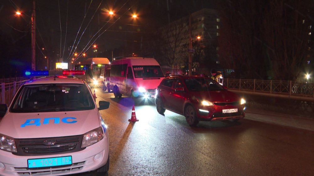 В Симферополе сотрудники ГАИ с 17 по 19 января выявили 8 нетрезвых водителей В Симферополе сотрудники ГАИ с 17 по 19 января выявили 8 нетрезвых водителей