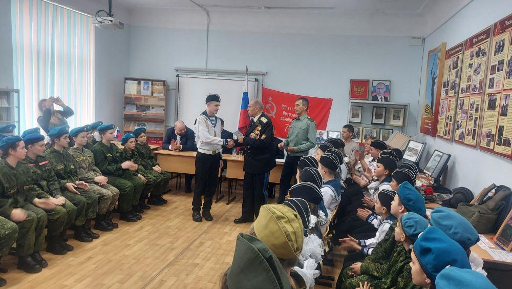 Неразрывная связь поколений Неразрывная связь поколений